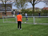 Training S.K.N.W.K. JO19-1 van donderdag 25 april 2024 (62/120)